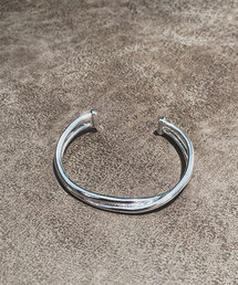 TRUNC 88�i�g�����N�G�C�e�B�[�G�C�g�j�́uTwo Lines Bangle�i�o���O��/���X�g�o���h�j�v
