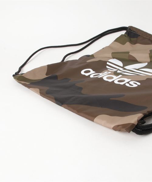 adidas（アディダス）の「ジムサック カモ柄 [GYMSACK CAMO] アディダスオリジナルス（バックパック/リュック）」 WEAR