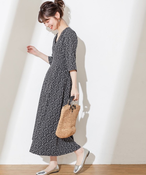 natural couture（ナチュラルクチュール）の「レトロ小花ワンピース（ワンピース・レディース・ブラック系その他/グリーン系その他/ピンク系その他/ホワイト系その他/グレイッシュベージュ/ベージュ/ホワイト系その他2/ブラック・FREE）」の9枚目の写真