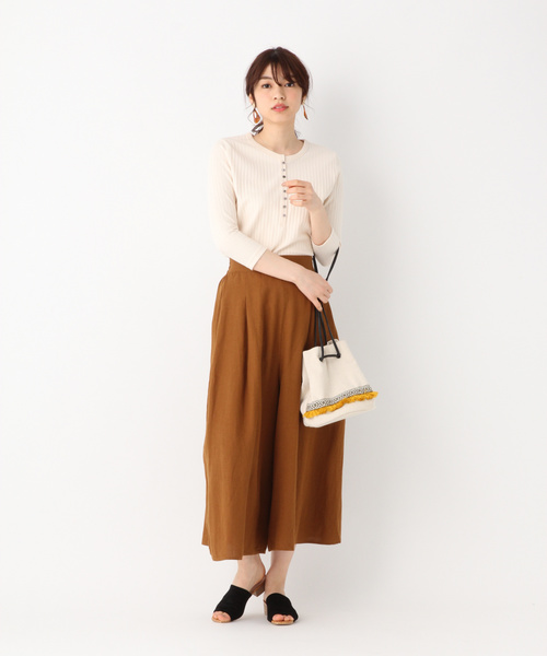 GLOBAL WORK(グローバルワーク)の「リブチュニックヘンリー/827995(Tシャツ/カットソー・レディース・ダークブラウン/ブラック/ホワイト・MEDIUM/LARGE)」の4枚目の写真