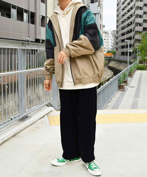 kutir(クティール)の「配色ナイロンジャケット(ブルゾン・メンズ・ボルドー/グリーン/ベージュ・LARGE/MEDIUM)」の4枚目の写真