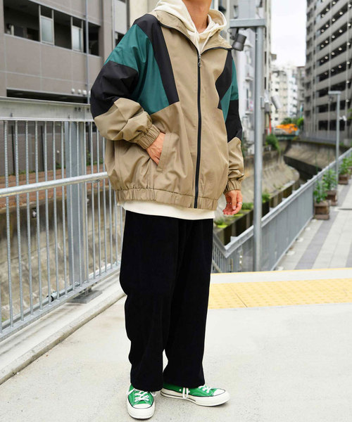 kutir(クティール)の「配色ナイロンジャケット(ブルゾン・メンズ・ボルドー/グリーン/ベージュ・LARGE/MEDIUM)」の7枚目の写真