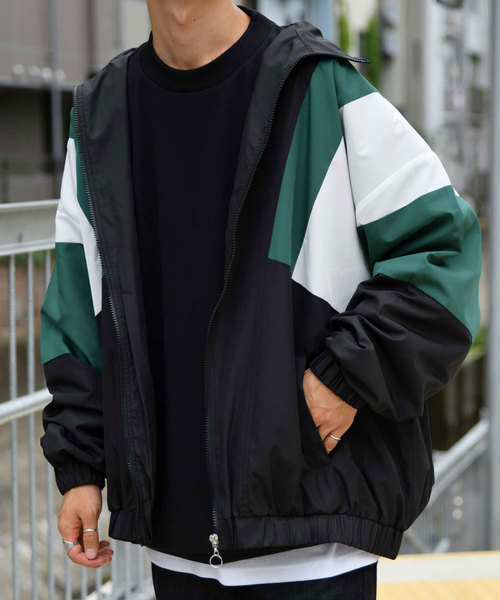 kutir(クティール)の「配色ナイロンジャケット(ブルゾン・メンズ・ボルドー/グリーン/ベージュ・LARGE/MEDIUM)」の16枚目の写真