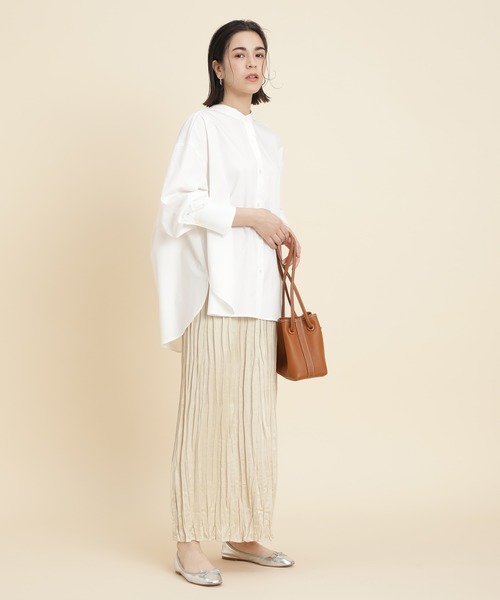 ADAM ET ROPE'(アダムエロペ)の「バックツイストコクーンシャツ(シャツ/ブラウス・レディース・オフホワイト/サックスブルー・FREE)」の11枚目の写真