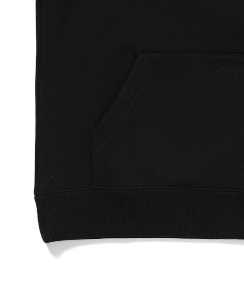 agnes b.（アニエスベー）の「HOODED PARKA WITH LOGO（パーカー・メンズ・ブラック/ボルドー/ホワイト・M/L/XL）」の10枚目の写真