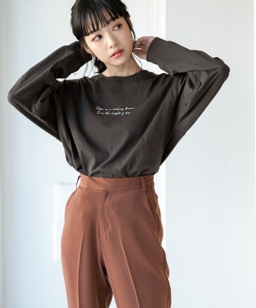 LOWRYS FARM（ローリーズファーム）の「フォトロンＴ　875268（Tシャツ/カットソー・レディース・チャコールグレー/ホワイト系その他/ホワイト系その他2・FREE）」の21枚目の写真