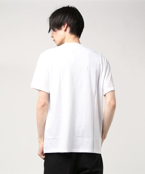アルマーニエクスチェンジ【S】　ホワイト Vネック　Tシャツ　シンプル　夏服 ARMANI EXCHANGE（アルマーニエクスチェンジ）の「【A|X