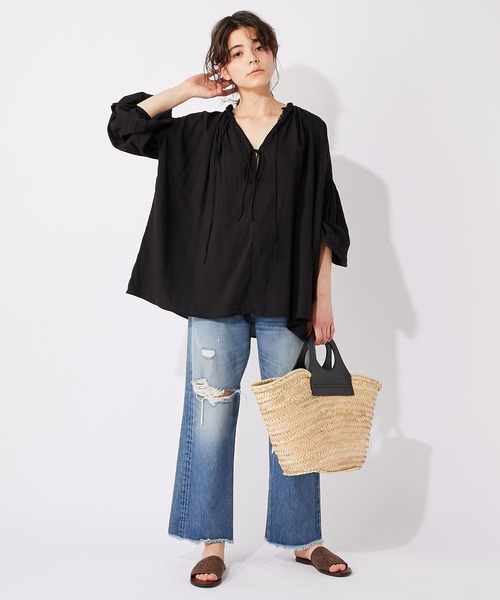 Whim Gazette（ウィムガゼット）の「フロントスキッパーギャザーオーバーブラウス（シャツ/ブラウス・レディース・ホワイト/ブラック・FREE）」の7枚目の写真