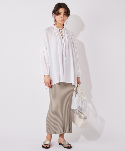 Whim Gazette（ウィムガゼット）の「フロントスキッパーギャザーオーバーブラウス（シャツ/ブラウス・レディース・ホワイト/ブラック・FREE）」の11枚目の写真