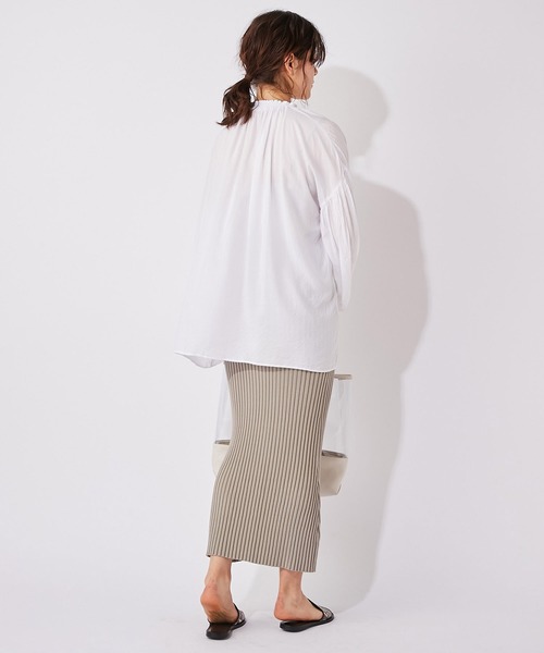 Whim Gazette（ウィムガゼット）の「フロントスキッパーギャザーオーバーブラウス（シャツ/ブラウス・レディース・ホワイト/ブラック・FREE）」の10枚目の写真