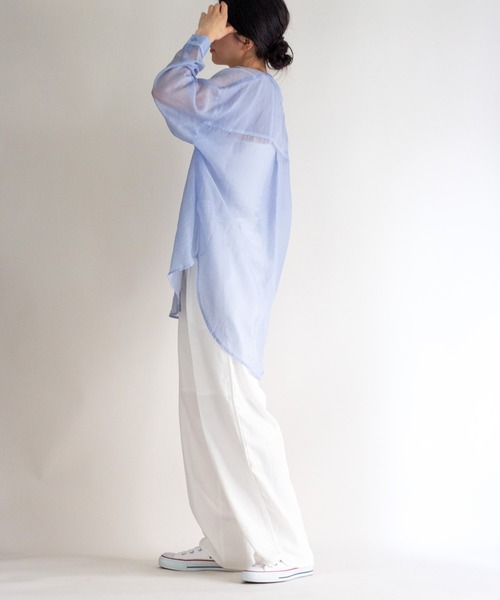 ottilie（オティーリエ）の「ノーカラーシアーシャツ（シャツ/ブラウス・レディース・ブラック/ベージュ/オフホワイト/サックスブルー・FREE）」の8枚目の写真