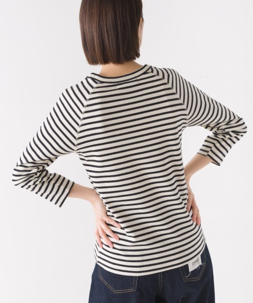 OMNES（オムネス）の「ストレッチジャガード　六分袖Tシャツ（Tシャツ/カットソー・レディース・ホワイト/チャコールグレー/ブラック/ベージュ/グレー/ホワイト系その他/ネイビー/ブルーグレー/ブラウン/ホワイト系その他2/ブラック系その他/ブルー/ホワイト系その他3/スモークグレー/ブラック系その他2/ホワイト系その他4・SMALL/MEDIUM/LARGE/X-LARGE）」の19枚目の写真