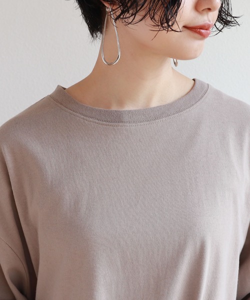 andme(アンドミー)の「コットン半袖オーバーサイズ裾ラウンドヘムTシャツ(Tシャツ/カットソー・レディース・チャコールグレー/ブラック/オフホワイト/グレー系その他・M)」の6枚目の写真