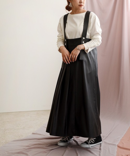 LHELBIE（レルビエ）の「ヴィーガンレザー2WAYジャンスカ（ジャンパースカート・レディース・ブラック/ベージュ・M）」の14枚目の写真