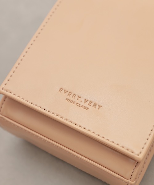 natural couture（ナチュラルクチュール）の「【WEB限定カラー有り】ミラーイン多機能ショルダー（ショルダーバッグ・レディース・ブラック/ベージュ/ブラウン/ライトベージュ・FREE）」の12枚目の写真