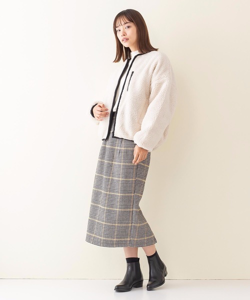 OUTDOOR PRODUCTS(アウトドアプロダクツ)の「【OUTDOOR PRODUCTS】中綿リバーシブルブルゾン ボア素材 モコモコ オーバーサイズ/ビッグシルエット リバーシブル(ブルゾン・レディース・カーキ/アイボリー/ライトベージュ・MEDIUM/LARGE)」の10枚目の写真