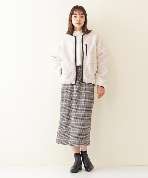 OUTDOOR PRODUCTS(アウトドアプロダクツ)の「【OUTDOOR PRODUCTS】中綿リバーシブルブルゾン ボア素材 モコモコ オーバーサイズ/ビッグシルエット リバーシブル(ブルゾン・レディース・カーキ/アイボリー/ライトベージュ・MEDIUM/LARGE)」の11枚目の写真