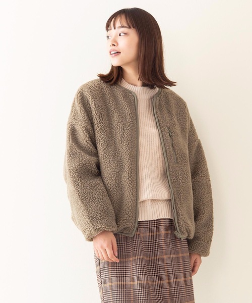 OUTDOOR PRODUCTS(アウトドアプロダクツ)の「【OUTDOOR PRODUCTS】中綿リバーシブルブルゾン ボア素材 モコモコ オーバーサイズ/ビッグシルエット リバーシブル(ブルゾン・レディース・カーキ/アイボリー/ライトベージュ・MEDIUM/LARGE)」の20枚目の写真