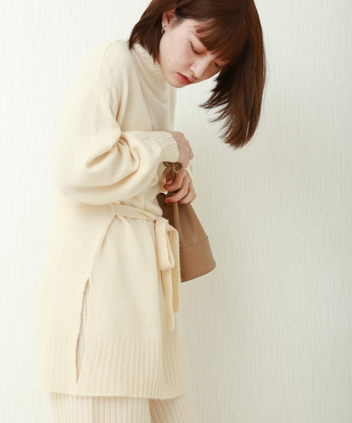 libelle more(リベル モア)の「ニット プルオーバー+パンツ セットアップ(ニット/セーター・レディース・ブラック/ベージュ/ブルー/グレイッシュベージュ・M/L)」の5枚目の写真