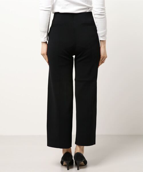 Mila Owen（ミラオーウェン）の「接触冷感センターコバスリットニット