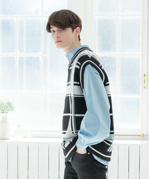 EDEL（エーデル）の「EDEL - ラインチェックニットベスト（ベスト・メンズ・ベージュ/ブラック・LARGE/MEDIUM）」の8枚目の写真
