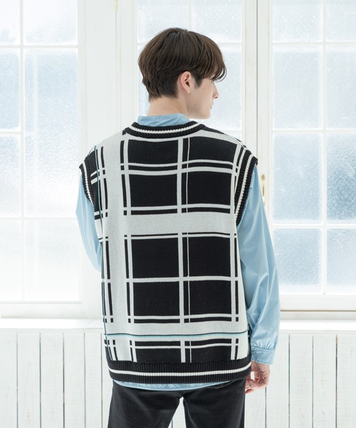 EDEL（エーデル）の「EDEL - ラインチェックニットベスト（ベスト・メンズ・ベージュ/ブラック・LARGE/MEDIUM）」の9枚目の写真