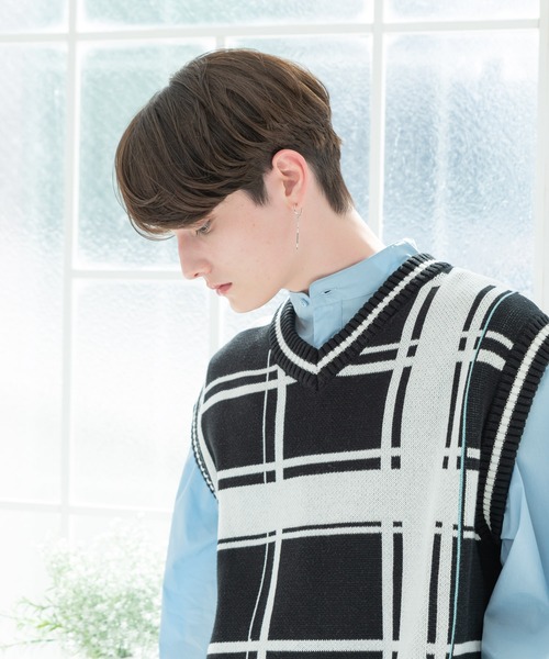 EDEL（エーデル）の「EDEL - ラインチェックニットベスト（ベスト・メンズ・ベージュ/ブラック・LARGE/MEDIUM）」の10枚目の写真