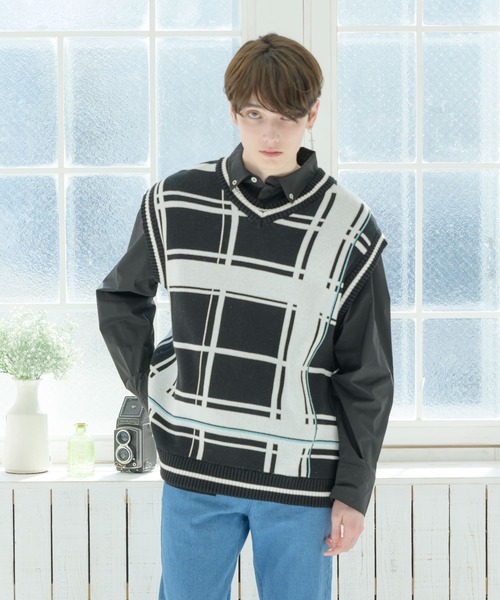 EDEL（エーデル）の「EDEL - ラインチェックニットベスト（ベスト・メンズ・ベージュ/ブラック・LARGE/MEDIUM）」の16枚目の写真