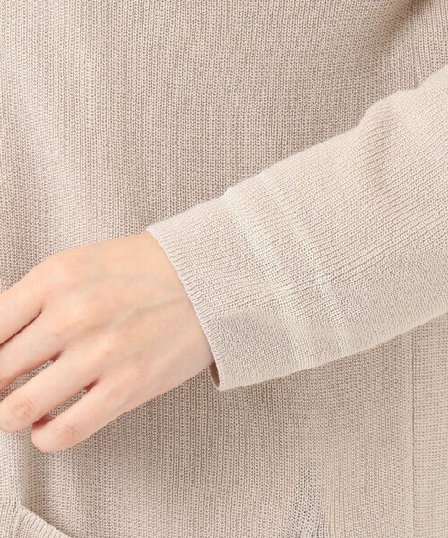 J.PRESS(ジェイプレス)の「【洗える】片畦Vネック ロングカーディガン(カーディガン/ボレロ・レディース・ライトグレー系/ネイビー系/ベージュ系・F)」の13枚目の写真