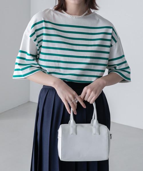 BONLECILL（ボンルシール）の「パネルボーダー ボートネックカットソー 半袖Tシャツ（Tシャツ/カットソー・レディース・ブラック/ブラウン/ブルー/グリーン/イエロー/ピンク/オレンジ系・FREE）」の8枚目の写真