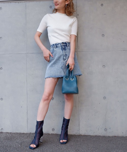 SPIRALGIRL（スパイラルガール）の「カットオフミニスカート（スカート・レディース・ベージュ/ブルー・SMALL/MEDIUM）」の6枚目の写真