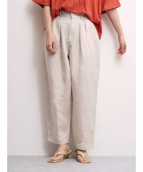 Ungrid（アングリッド）の「ハイウエストボリュームテーパードパンツ（その他パンツ・レディース・ブラック/アイボリー・SMALL/MEDIUM）」の4枚目の写真