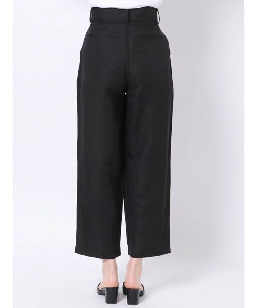 Ungrid（アングリッド）の「ハイウエストボリュームテーパードパンツ（その他パンツ・レディース・ブラック/アイボリー・SMALL/MEDIUM）」の15枚目の写真