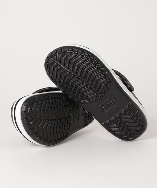 crocs(クロックス)の「クロックス crocs Crocband II Blk/Blk(サンダル・メンズ・ブラック・23.0cm/25.0cm/26.0cm/27.0cm/24.0cm/28.0cm/29.0cm/22.0cm)」の3枚目の写真