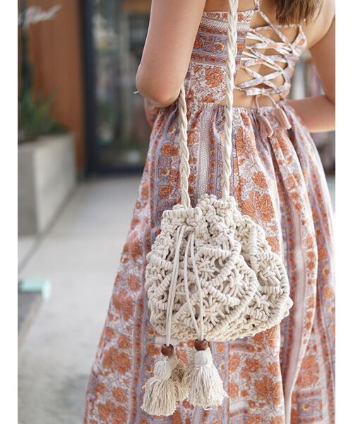 To the sea（トゥーザシー）の「マクラメ巾着バッグ（ショルダーバッグ・レディース・アイボリー・FREE）」の6枚目の写真