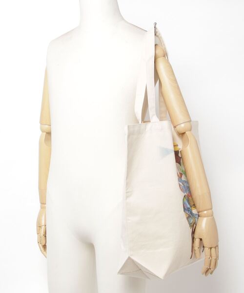 68&brothers(シックスティエイトアンドブラザーズ)の「Tote Bag "Graffiti issue by NOVOL"(トートバッグ・メンズ・ナチュラル・FREE)」の4枚目の写真