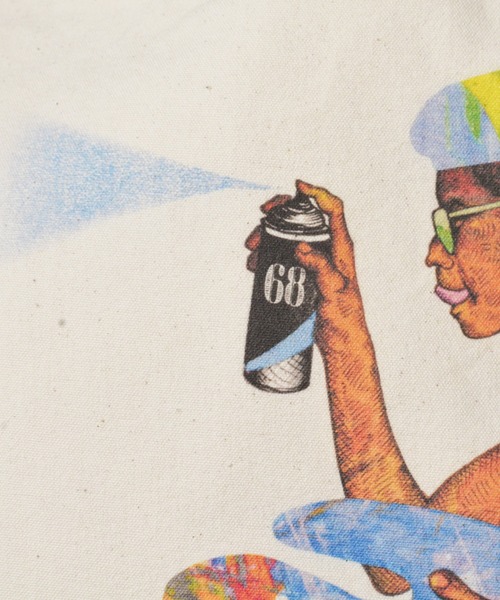 68&brothers(シックスティエイトアンドブラザーズ)の「Tote Bag "Graffiti issue by NOVOL"(トートバッグ・メンズ・ナチュラル・FREE)」の6枚目の写真