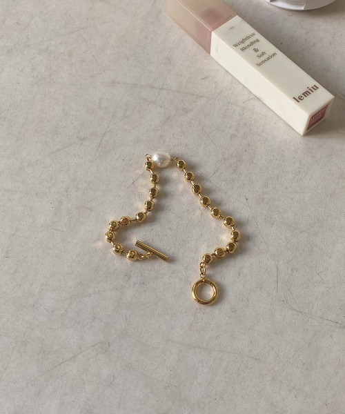 Bab（バブ）の「【WEB限定】センターパールドロップブレスレット（ブレスレット・レディース・ゴールド・ONESIZE）」の6枚目の写真