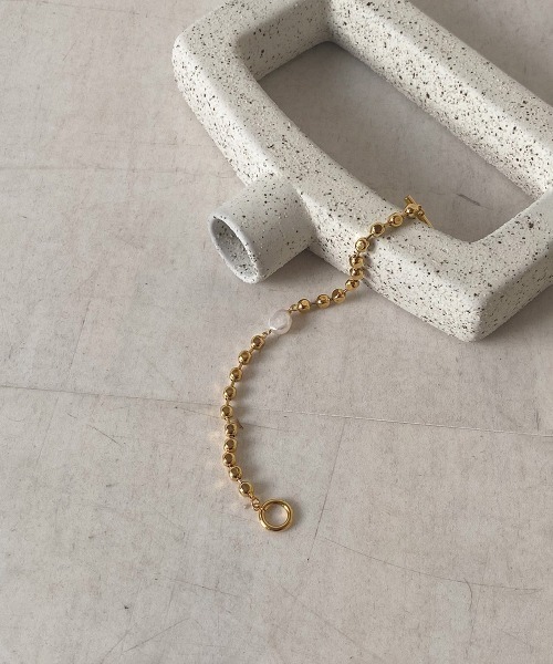Bab（バブ）の「【WEB限定】センターパールドロップブレスレット（ブレスレット・レディース・ゴールド・ONESIZE）」の7枚目の写真