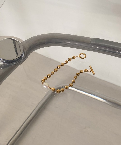 Bab（バブ）の「【WEB限定】センターパールドロップブレスレット（ブレスレット・レディース・ゴールド・ONESIZE）」の9枚目の写真