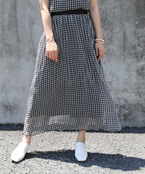 ap retro（アプレトロ）の「ギンガムチェック消しプリーツロングスカート【ZOZO限定アイテム】（スカート・レディース・ブラック・FREE）」の4枚目の写真