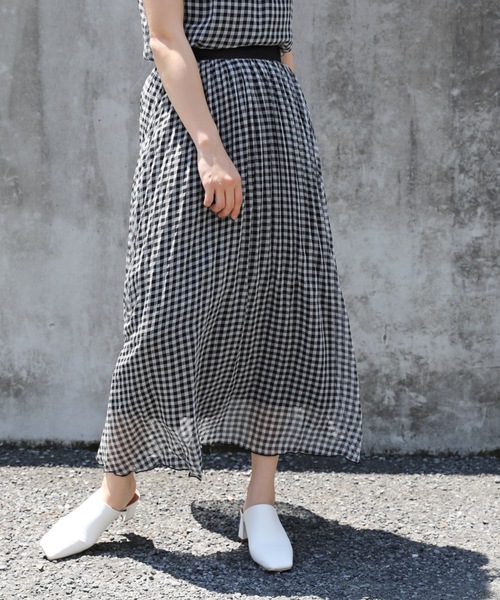 ap retro（アプレトロ）の「ギンガムチェック消しプリーツロングスカート【ZOZO限定アイテム】（スカート・レディース・ブラック・FREE）」の5枚目の写真