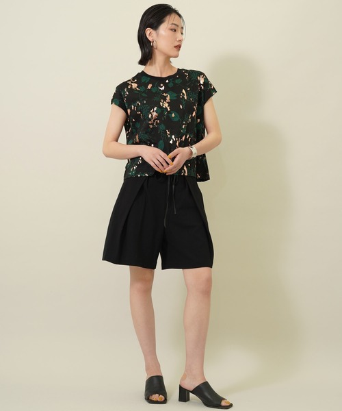 EBONY（エボニー）の「【EBONY(エボニー)】フォイルフラワーTシャツ E21SS/T-06（Tシャツ/カットソー・レディース・ホワイト/ブラック・2）」の3枚目の写真