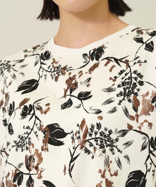 EBONY（エボニー）の「【EBONY(エボニー)】フォイルフラワーTシャツ E21SS/T-06（Tシャツ/カットソー・レディース・ホワイト/ブラック・2）」の22枚目の写真