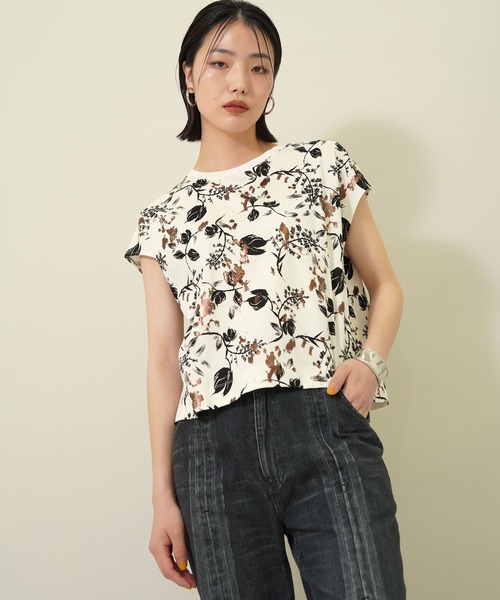 EBONY（エボニー）の「【EBONY(エボニー)】フォイルフラワーTシャツ E21SS/T-06（Tシャツ/カットソー・レディース・ホワイト/ブラック・2）」の15枚目の写真