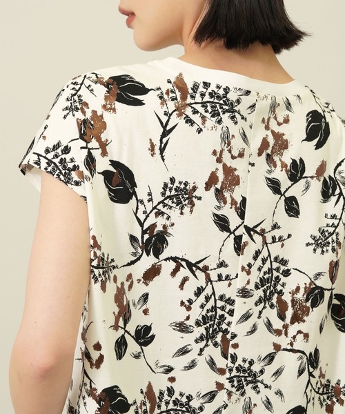 EBONY（エボニー）の「【EBONY(エボニー)】フォイルフラワーTシャツ E21SS/T-06（Tシャツ/カットソー・レディース・ホワイト/ブラック・2）」の20枚目の写真