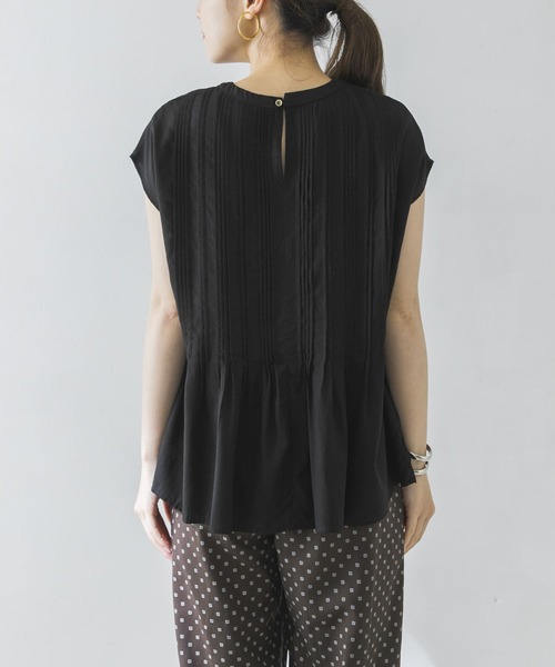 URBAN RESEARCH（アーバンリサーチ）の「ピンタックフレンチスリーブブラウス（シャツ/ブラウス・レディース・ブラック/イエロー/オフホワイト・FREE）」の18枚目の写真