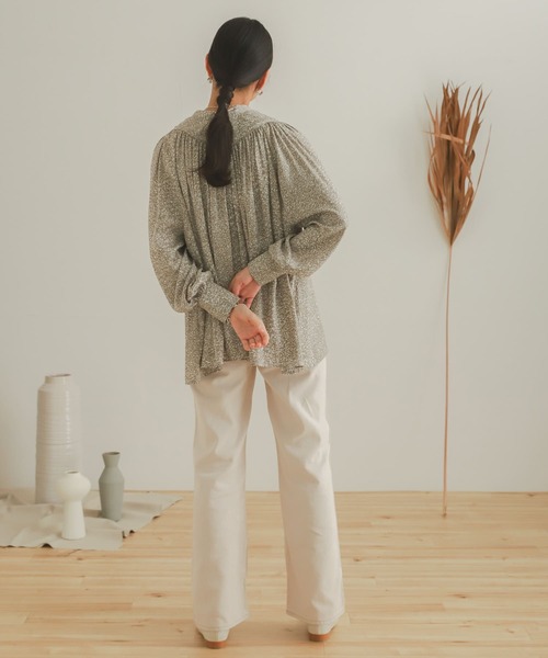 SENSE OF PLACE by URBAN RESEARCH(センスオブプレイスバイアーバンリサーチ)の「『TALLサイズあり』カツラギストレートパンツ(デニムパンツ・レディース・ベージュ/カーキ/アイボリー/マスタード/バーガンディー・SMALL/MEDIUM/X-SMALL/TALL)」の7枚目の写真