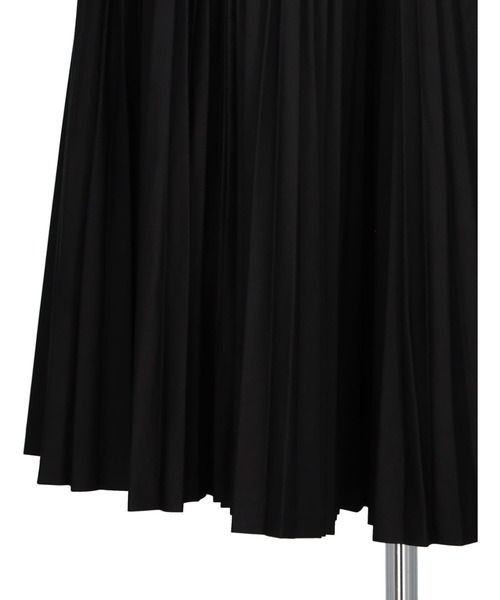 TOGA（トーガ）の「TOGA×Dickies プリーツスカート（スカート・レディース・ブラック・36/34）」の4枚目の写真