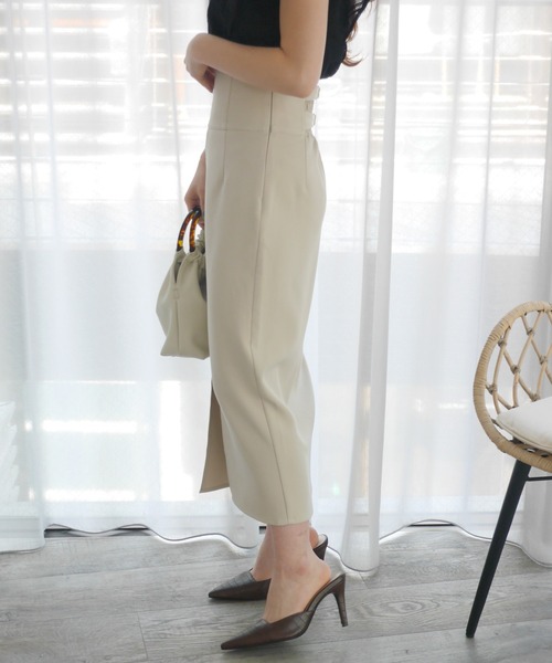 LIPSERVICE（リップサービス）の「バックベルトミディスカート（スカート・レディース・ブラック/ピンク/ライトベージュ・S/M）」の4枚目の写真